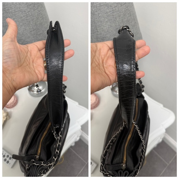CHANEL Black Leather Handbag with Silver Details - Picture 12 of 13